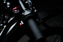 تحميل الصورة إلى عارض المعرض، 79BIKE-Falcon Pro Electric Dirt Bike