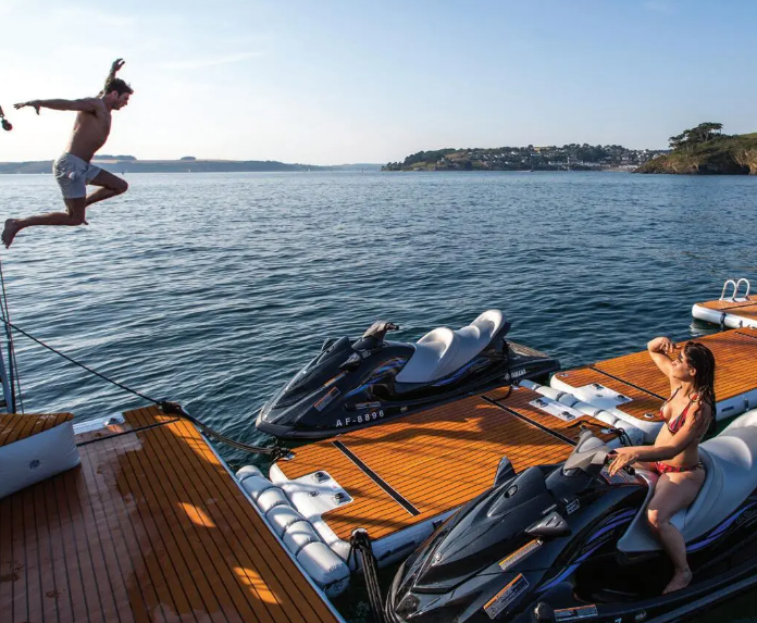 Heavy-Duty Inflatable Floating Station – Premium Multi-Use Platform for Waterfront Lifestyles