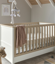 تحميل الصورة إلى عارض المعرض، Harwell 3-Piece Nursery Furniture Set – White &amp; Oak
