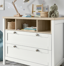 تحميل الصورة إلى عارض المعرض، Harwell 3-Piece Nursery Furniture Set – White &amp; Oak
