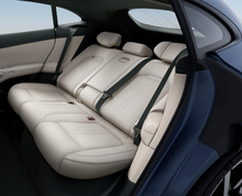 تحميل الصورة إلى عارض المعرض، Xiaomi YU7 SUV 681hp dual-motor AWD
