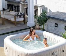 تحميل الصورة إلى عارض المعرض، Intex 6-Person Chevron Deluxe Square Bubble Spa Set 193 cm x 193cm x 71cm
