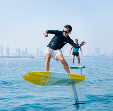 تحميل الصورة إلى عارض المعرض، Volt 4 Efoil – Luxury Performance on the Water
