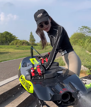 تحميل الصورة إلى عارض المعرض، Gas Powered Carbon Fiber Surfboard – Ride Anytime, Anywhere
