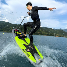 تحميل الصورة إلى عارض المعرض، Gas Powered Carbon Fiber Surfboard – Ride Anytime, Anywhere
