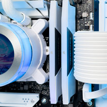 تحميل الصورة إلى عارض المعرض، Titan Air Gaming PC (Ryzen 7-7800X-3D, RTX 5060Ti, 32GB Ram)
