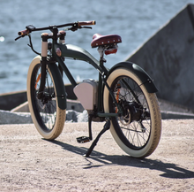 Load image into Gallery viewer, Rayvolt ClubMan Luxury Vintage Electric Bicycle
