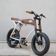 Load image into Gallery viewer, Rayvolt Ringo Electric Bicycle Luxurios Ride Vintage to Modern
