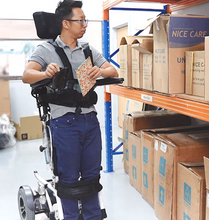 تحميل الصورة إلى عارض المعرض، Phoenix Power Standing Wheelchair – Advanced Mobility &amp; Independence
