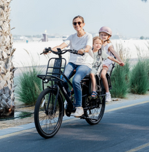 تحميل الصورة إلى عارض المعرض، Adams Family and utility long tail E bike

