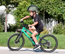 تحميل الصورة إلى عارض المعرض، Cute Kids Boys Bicycles With Training Wheels Age 3-10
