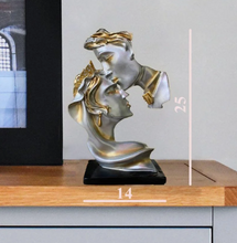 تحميل الصورة إلى عارض المعرض، Statue for Home décor Wall Shelf Living Room Decoration-Handmade Resin Sculpture
