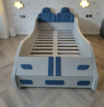 تحميل الصورة إلى عارض المعرض، Car Shaped Bed
