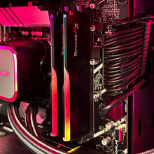 Load image into Gallery viewer, Gaming PC Curved (Core i7-14700F, 32 GB DDR5 RAM, RTX 5070 12GB GPU)
