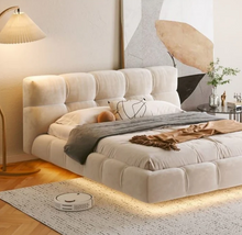 تحميل الصورة إلى عارض المعرض، Elegant Classic Bed With Bedside Lights
