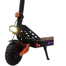 تحميل الصورة إلى عارض المعرض، Chenxian C3 E-scooter 48V 15Ah 2000W Dual motor high speed
