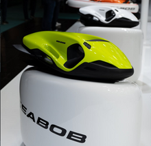 Load image into Gallery viewer, SEABOB F9 Carex Yellow-High-Performance Underwater Water E-Scooter
