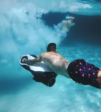 Load image into Gallery viewer, SEABOB F9 Carex Yellow-High-Performance Underwater Water E-Scooter
