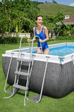 Load image into Gallery viewer, Bestway Pool Ladder Flowclear 107 |122 | 132cm
