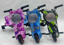 Load image into Gallery viewer, Kid Girls 360 spinner E Scooter Age 4-10
