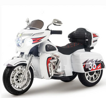 تحميل الصورة إلى عارض المعرض، Harley-Style Tri Glide Kids Ride-On Motorcycle with 3 Wheels and Hand Throttle - Age 3-6
