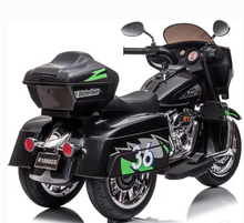تحميل الصورة إلى عارض المعرض، Harley-Style Tri Glide Kids Ride-On Motorcycle with 3 Wheels and Hand Throttle - Age 3-6
