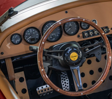 تحميل الصورة إلى عارض المعرض، Vanderhall Carmel Luxury Three-Wheel Roadster 185Hp 136Kw 280Nm 1.5L 4 Cylinder
