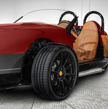 تحميل الصورة إلى عارض المعرض، Vanderhall Carmel Luxury Three-Wheel Roadster 185Hp 136Kw 280Nm 1.5L 4 Cylinder
