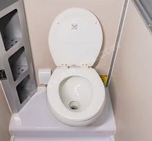 تحميل الصورة إلى عارض المعرض، Luxury Aluminium Offroad Family Caravan Trailer Hard Top Lift for Camping and Travel for Towing
