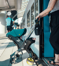 Load image into Gallery viewer, Doona Car Seat Stroller – The Ultimate 2-in-1 Travel System (Birth to 13 kg)-Black
