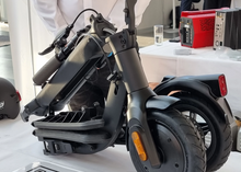 Load image into Gallery viewer, Riley RS3 Plus Electric Scooter compact Light weight E-ABS 700W
