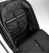 تحميل الصورة إلى عارض المعرض، Vardo Lightweight Multi-Terrain Stroller – Noir Edition
