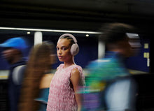Load image into Gallery viewer, Sony WH-1000XM5 Noise Cancelling Wireless Headphones smoky Pink
