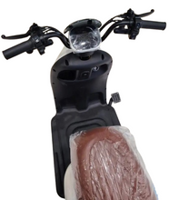 Load image into Gallery viewer, New 03 wheel Electric Scooter 48V 20Ah 500w
