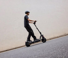 Load image into Gallery viewer, Ninebot -Ninebot kickscooter Max G3 Electric scooter  Black
