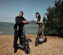 Load image into Gallery viewer, Ninebot -Ninebot kickscooter Max G3 Electric scooter  Black
