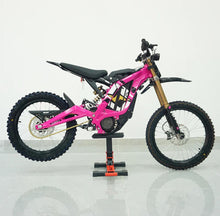 تحميل الصورة إلى عارض المعرض، Surron Light Bee X Limited Edition Neon Pink -upgraded 8kw 75kmh speed
